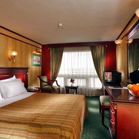 Lady Carol Nile Cruise Hotel Асуан Екстериор снимка