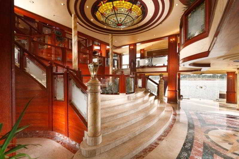 Lady Carol Nile Cruise Hotel Асуан Екстериор снимка